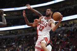 开云体育app-关于火箭队客场大胜，豪取胜利保持领先的信息