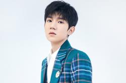 开云体育-压制与扛鼎，足球场上的两种胜利哲学