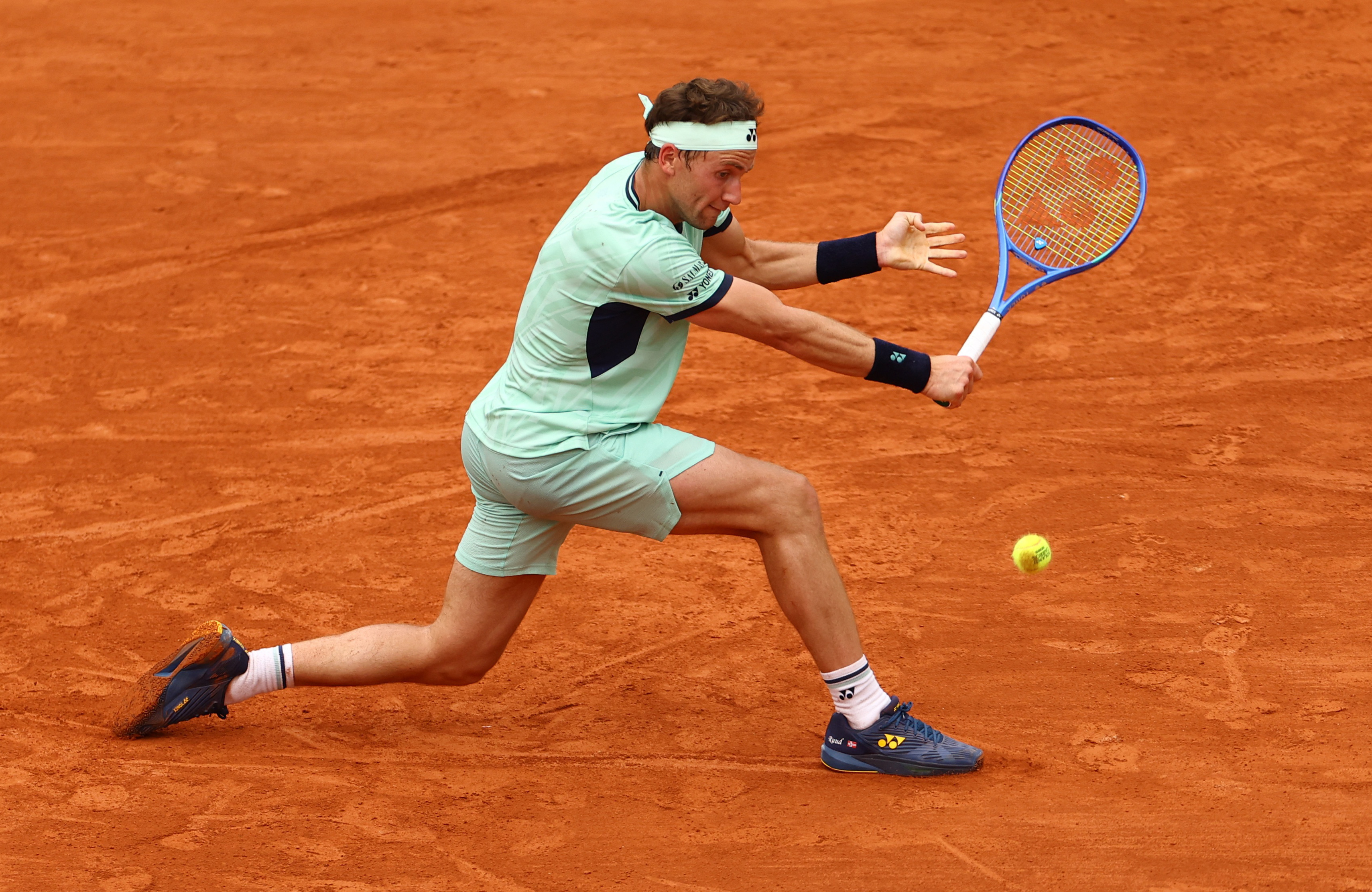 法国网球队完胜德国网球队，费德勒一己之力扛起全队