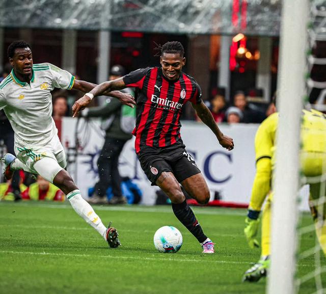 米兰德比双雄正面交锋，一触即发