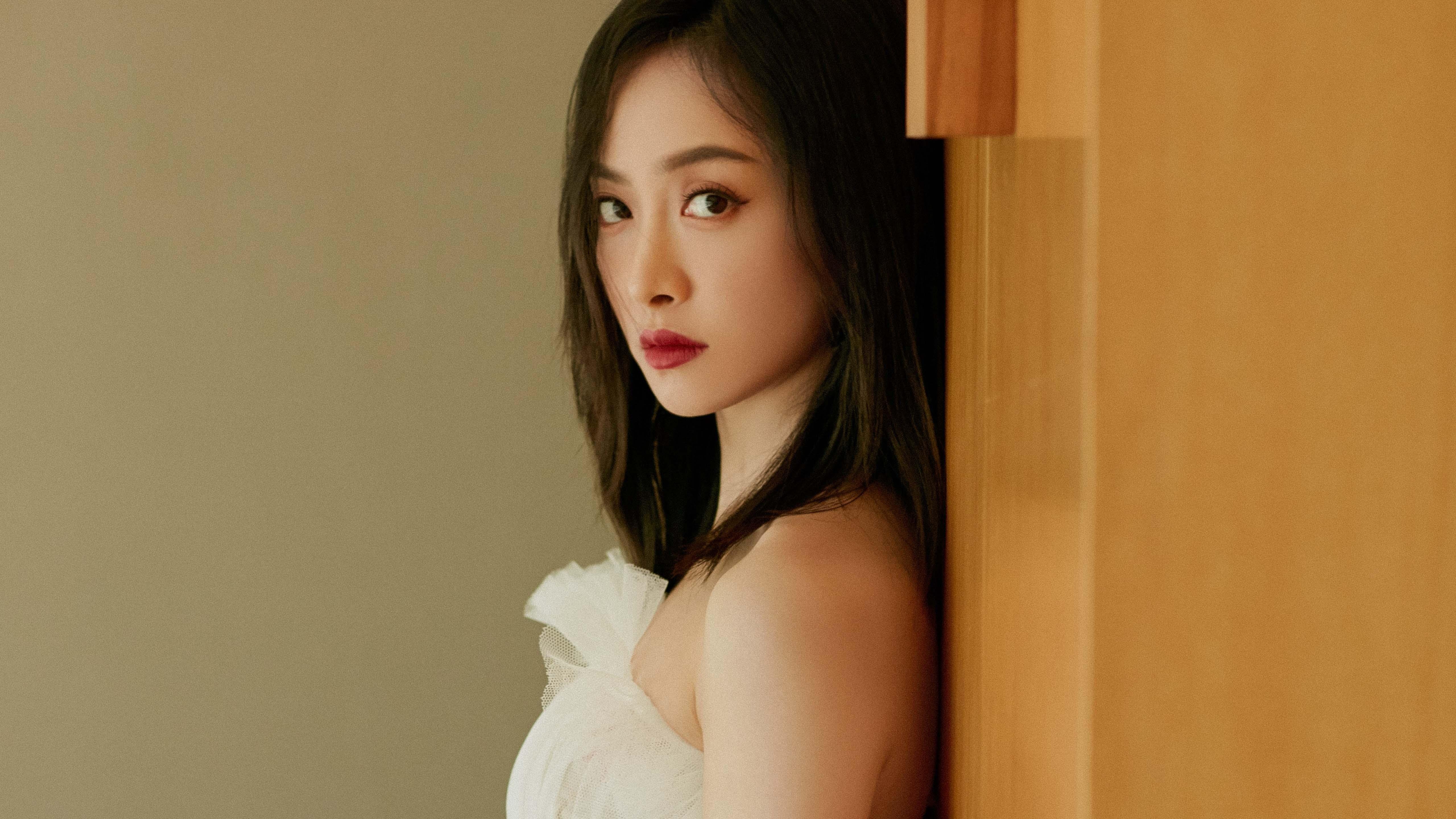 从南美到欧洲，一场胜利与一次接管，足球世界的双面棱镜