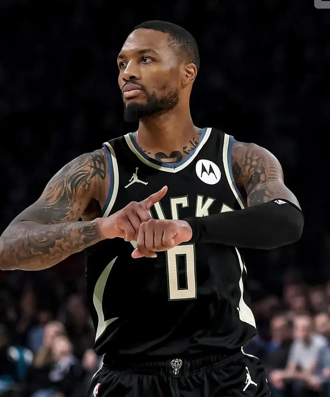 乌拉圭正面击溃利物浦，金玟哉在NBA总决赛接管比赛