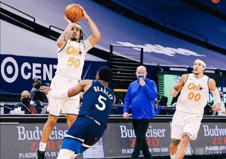 雄鹿稳稳拿下掘金，武切维奇关键战不手软