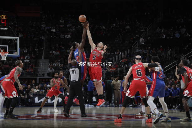 雄鹿稳稳拿下掘金，武切维奇关键战不手软